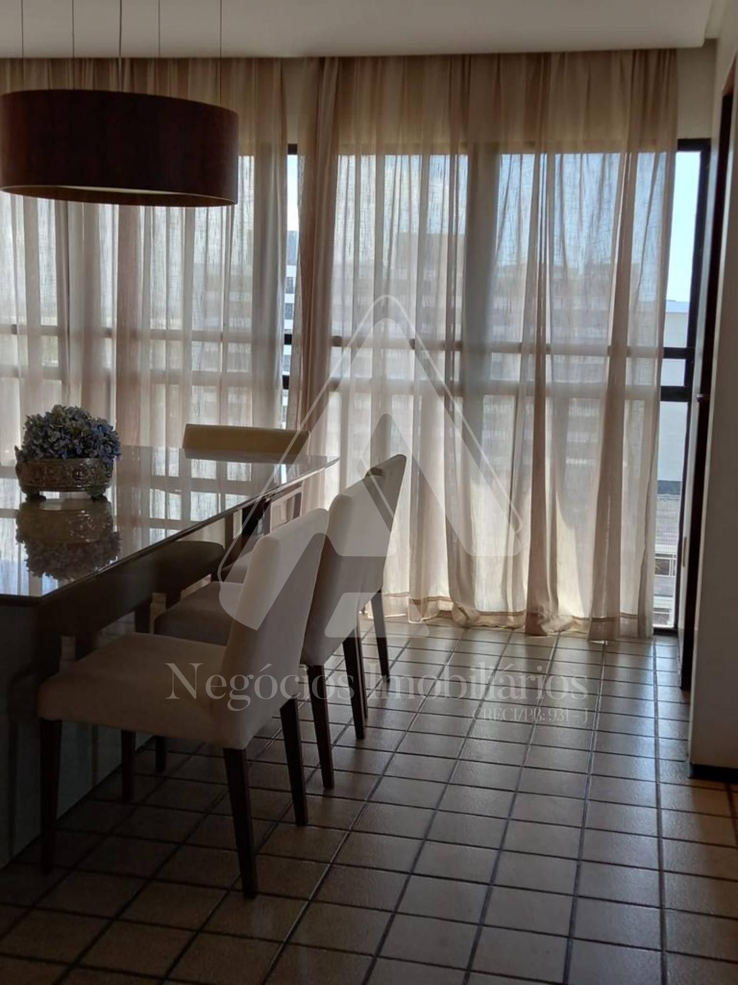 Apartamento à venda com 4 quartos, 240m² - Foto 9