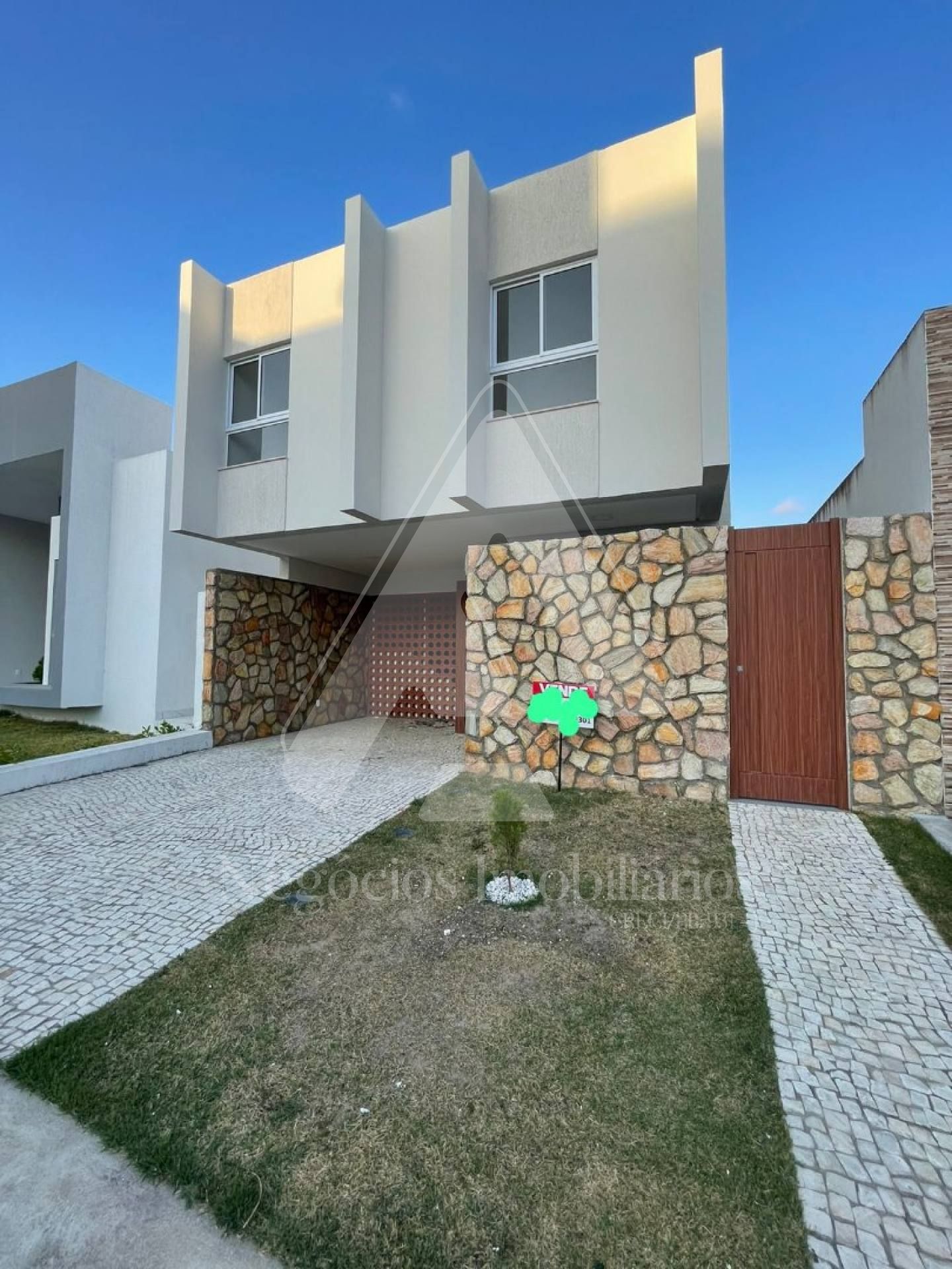 Casa de Condomínio à venda com 3 quartos, 125m² - Foto 1