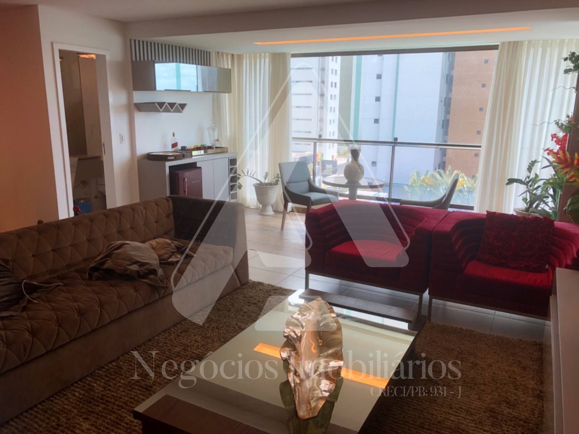 Apartamento à venda com 3 quartos, 141m² - Foto 4