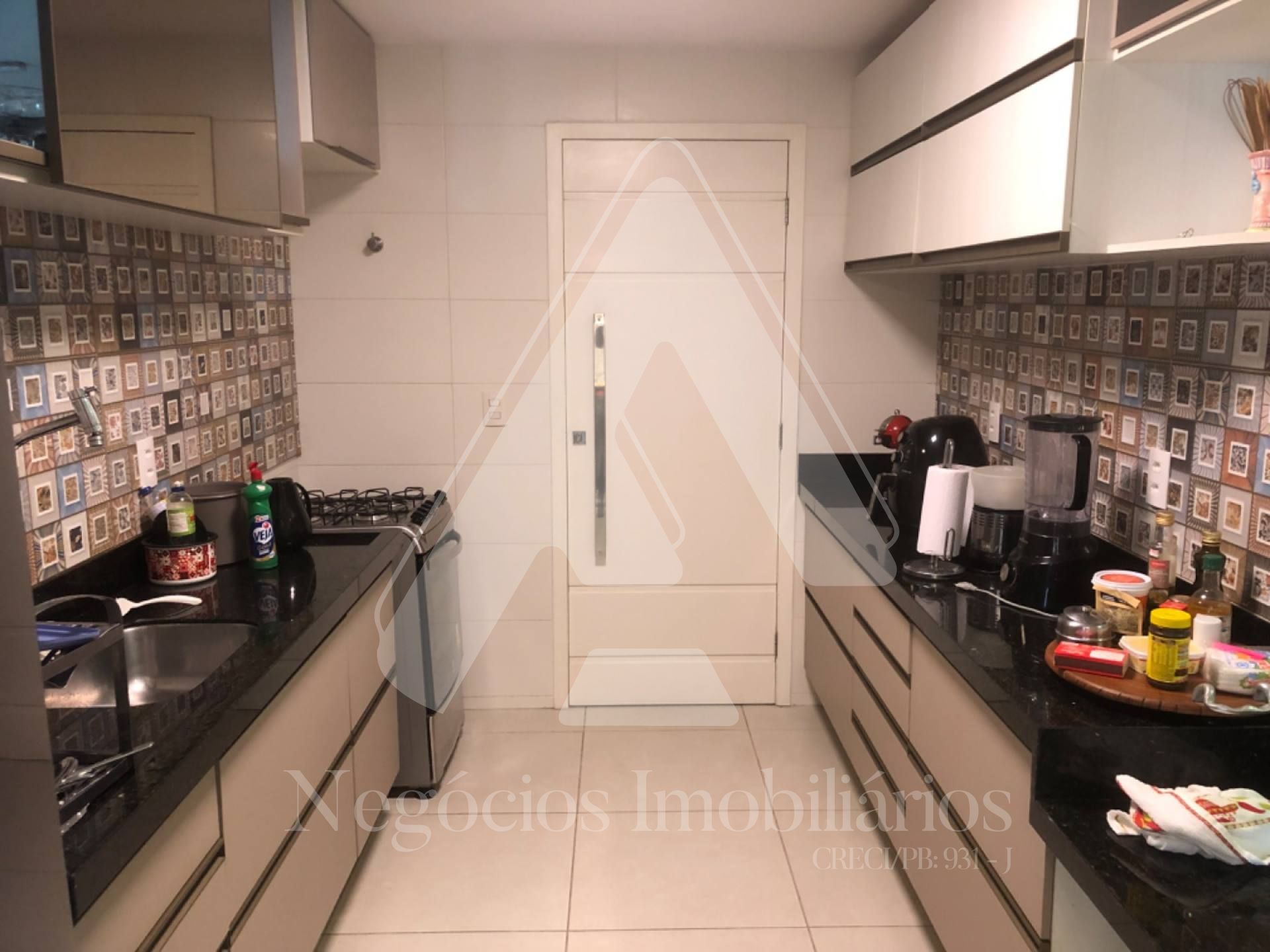 Apartamento à venda com 3 quartos, 141m² - Foto 9