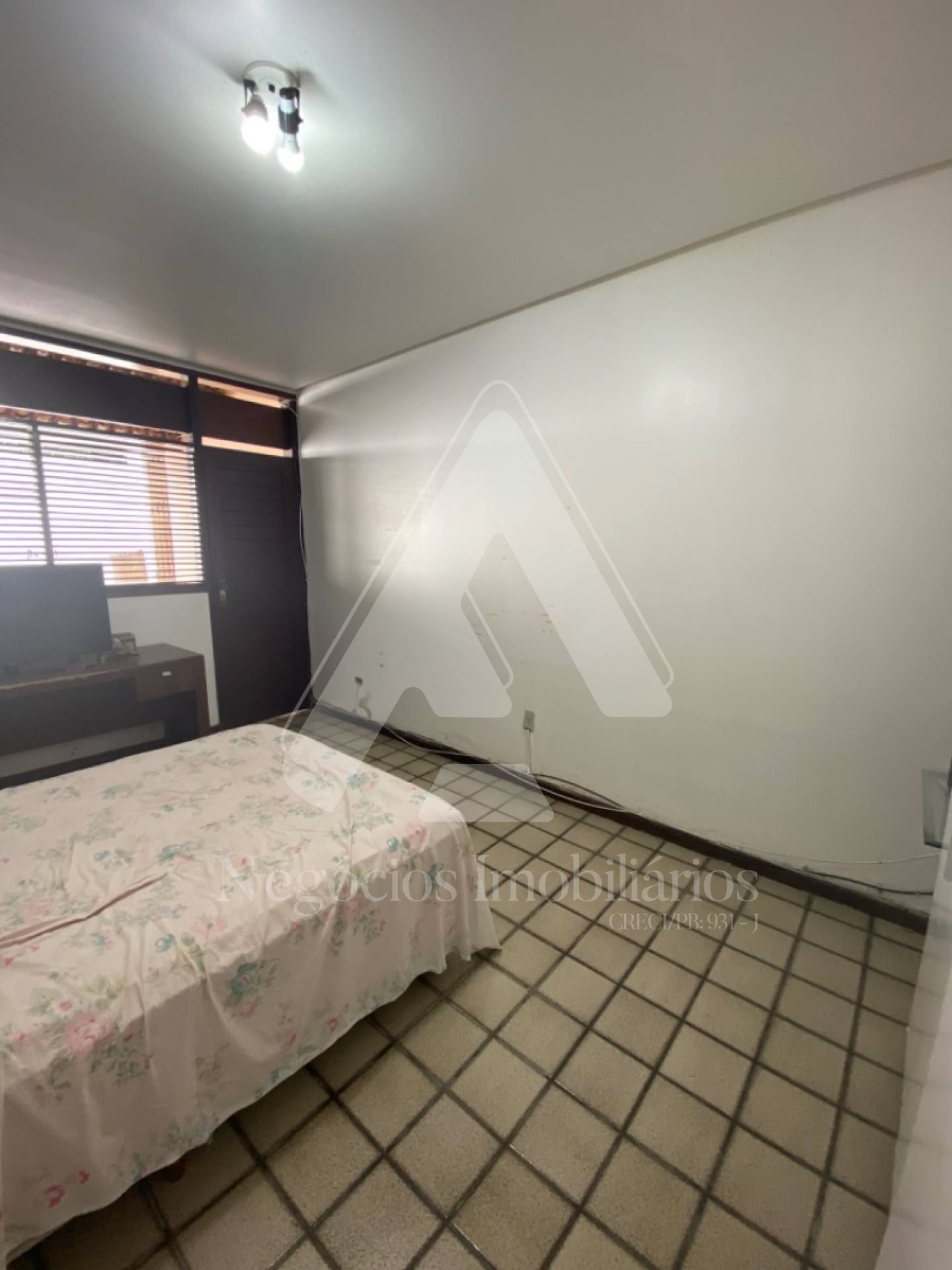 Casa à venda com 4 quartos, 400m² - Foto 12