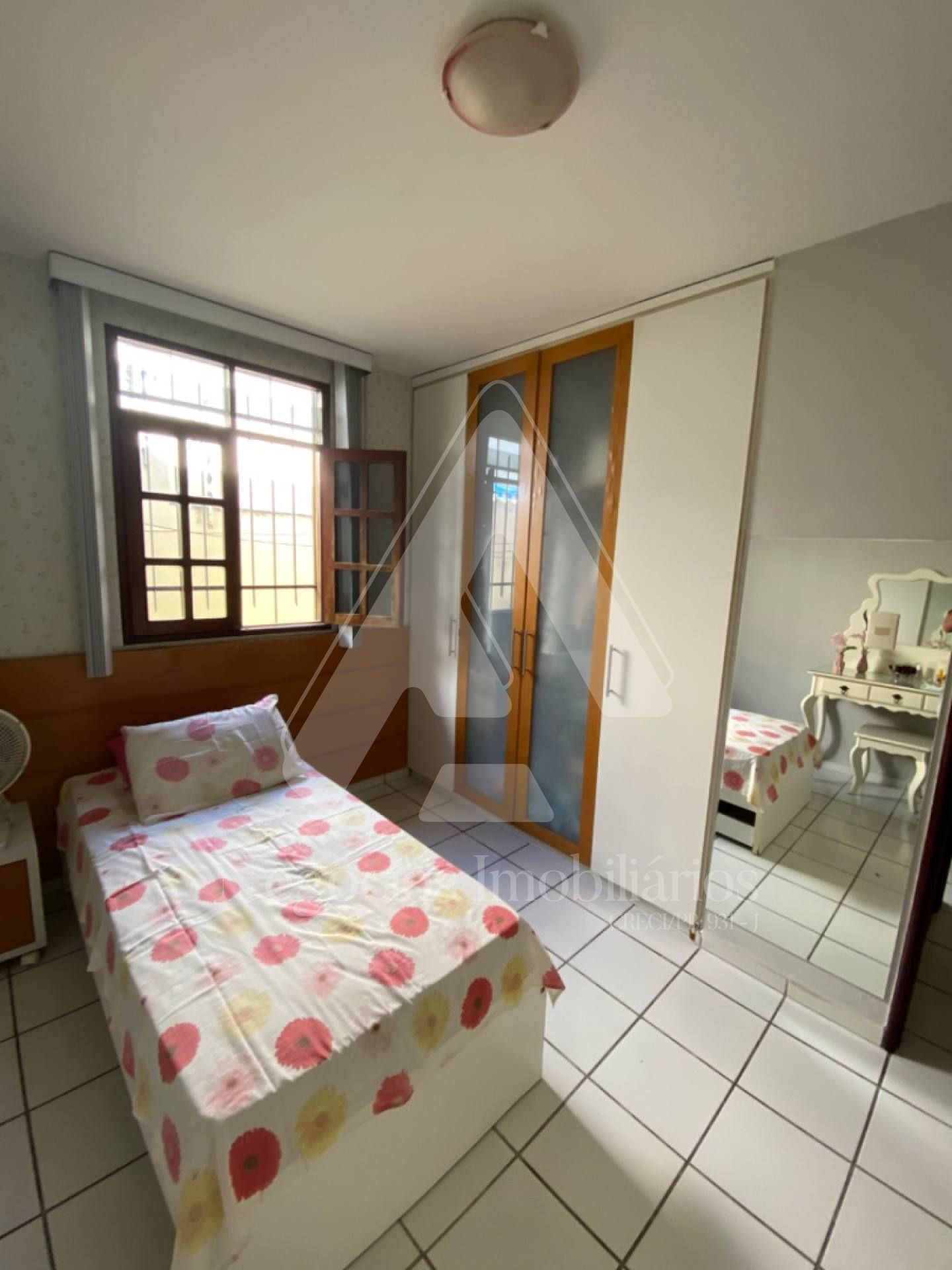 Casa à venda com 3 quartos, 250m² - Foto 16