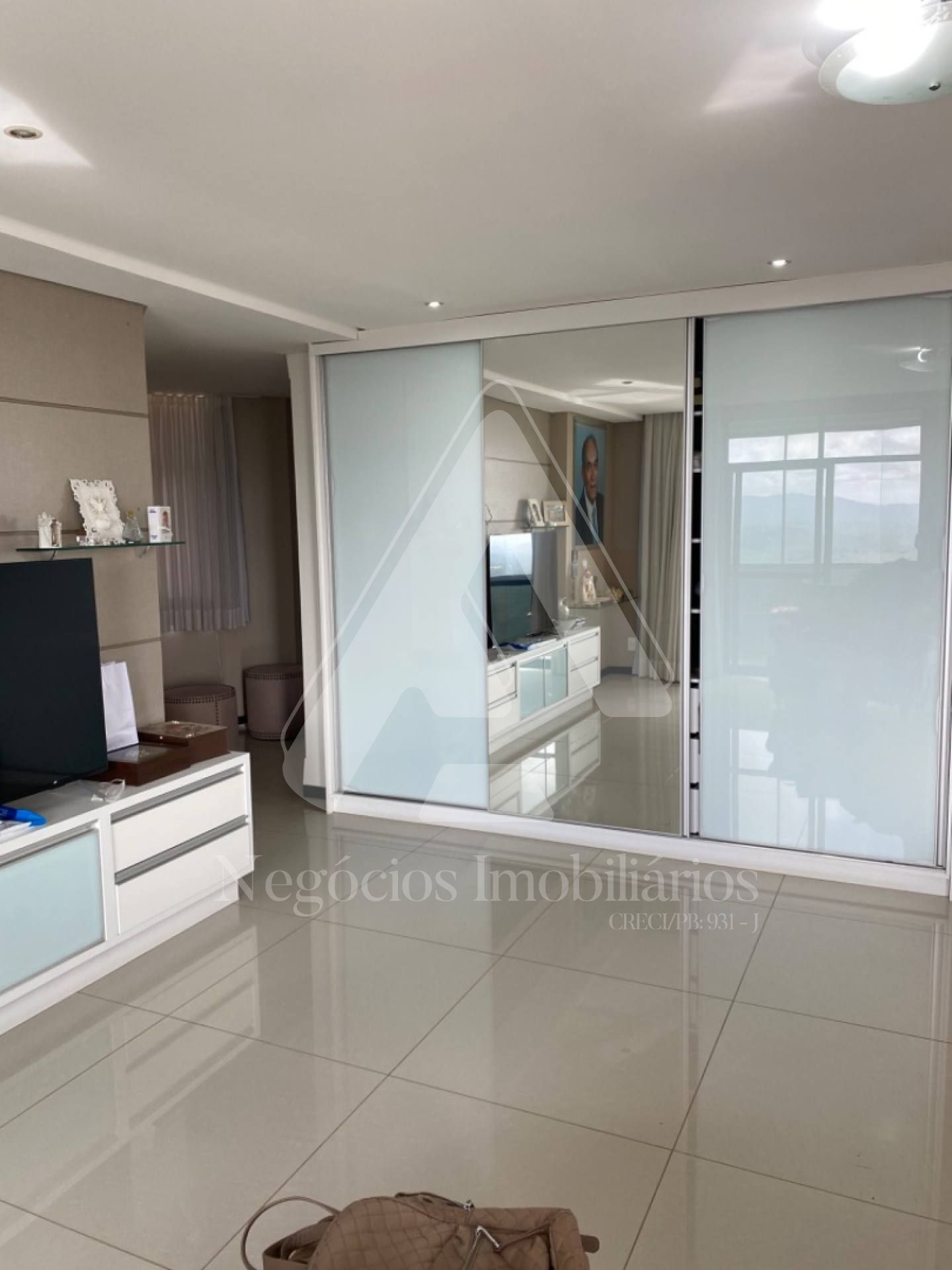 Apartamento à venda com 4 quartos, 320m² - Foto 47