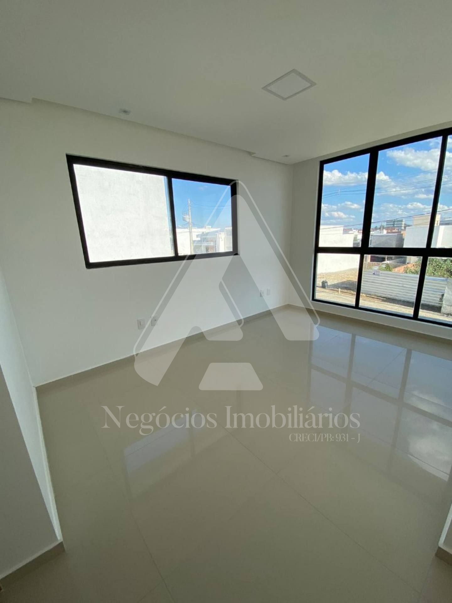 Apartamento à venda com 3 quartos, 244m² - Foto 11