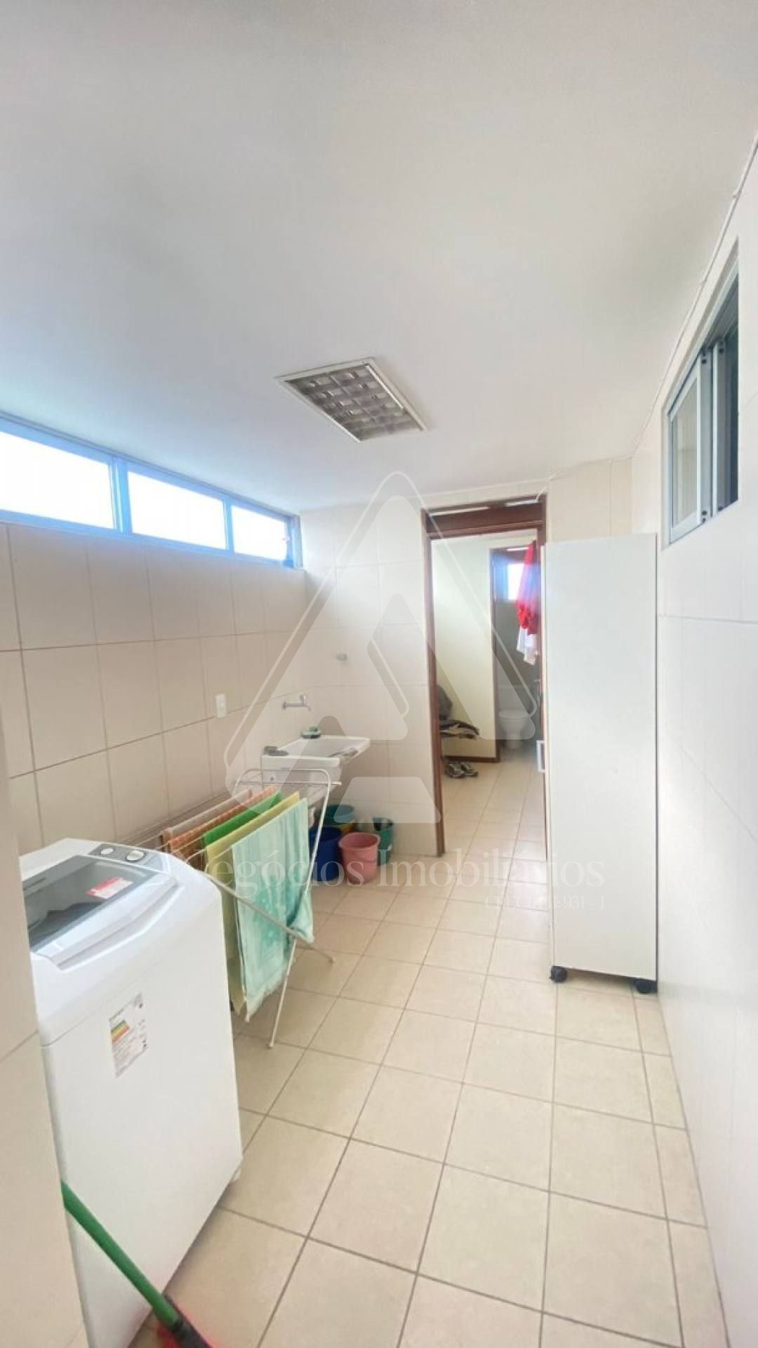 Apartamento à venda com 3 quartos, 171m² - Foto 10