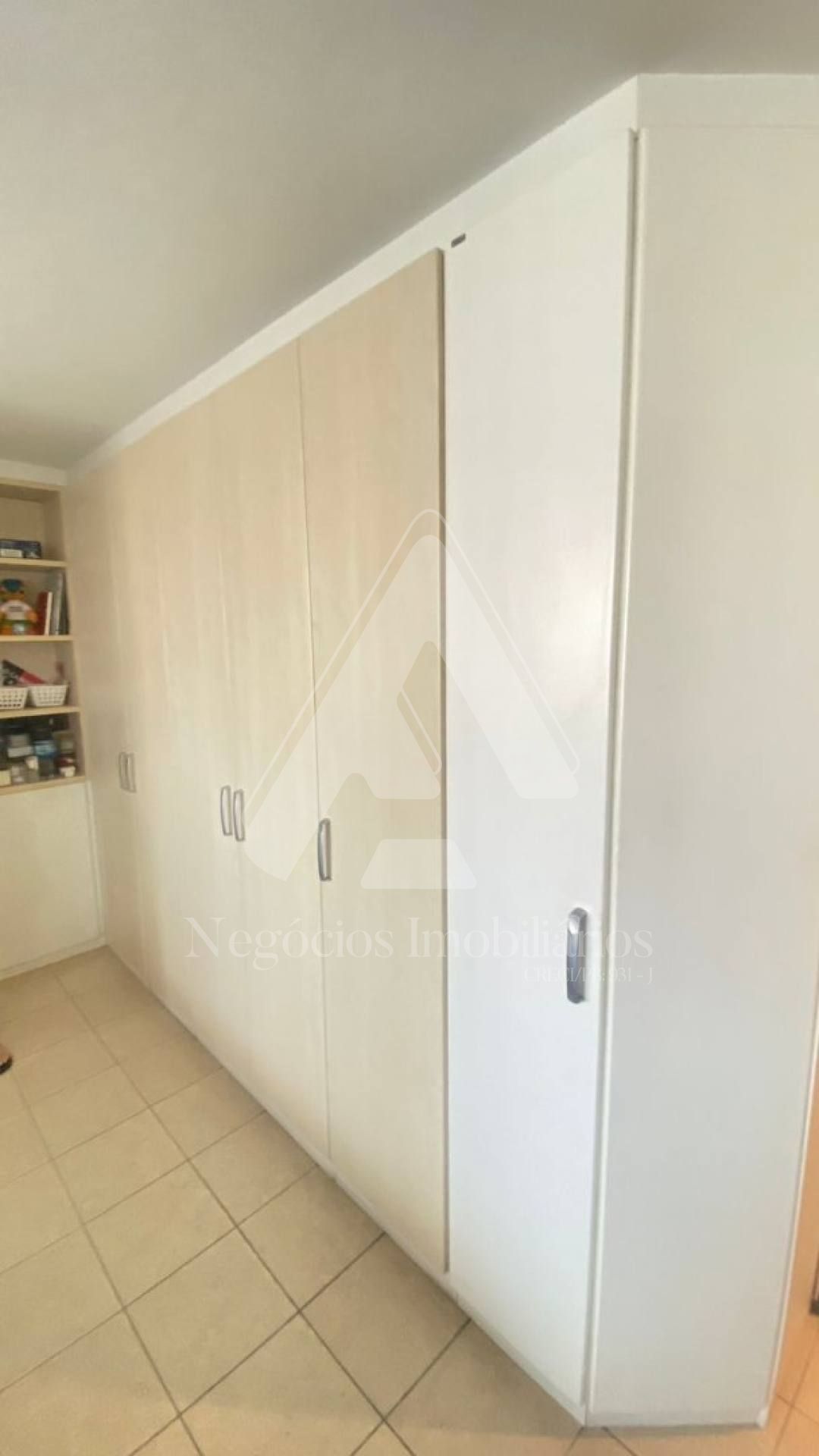 Apartamento à venda com 3 quartos, 171m² - Foto 8