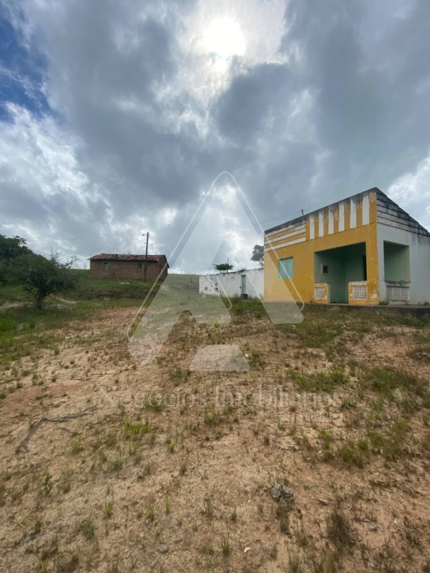 Fazenda à venda com 3 quartos, 53674m² - Foto 2