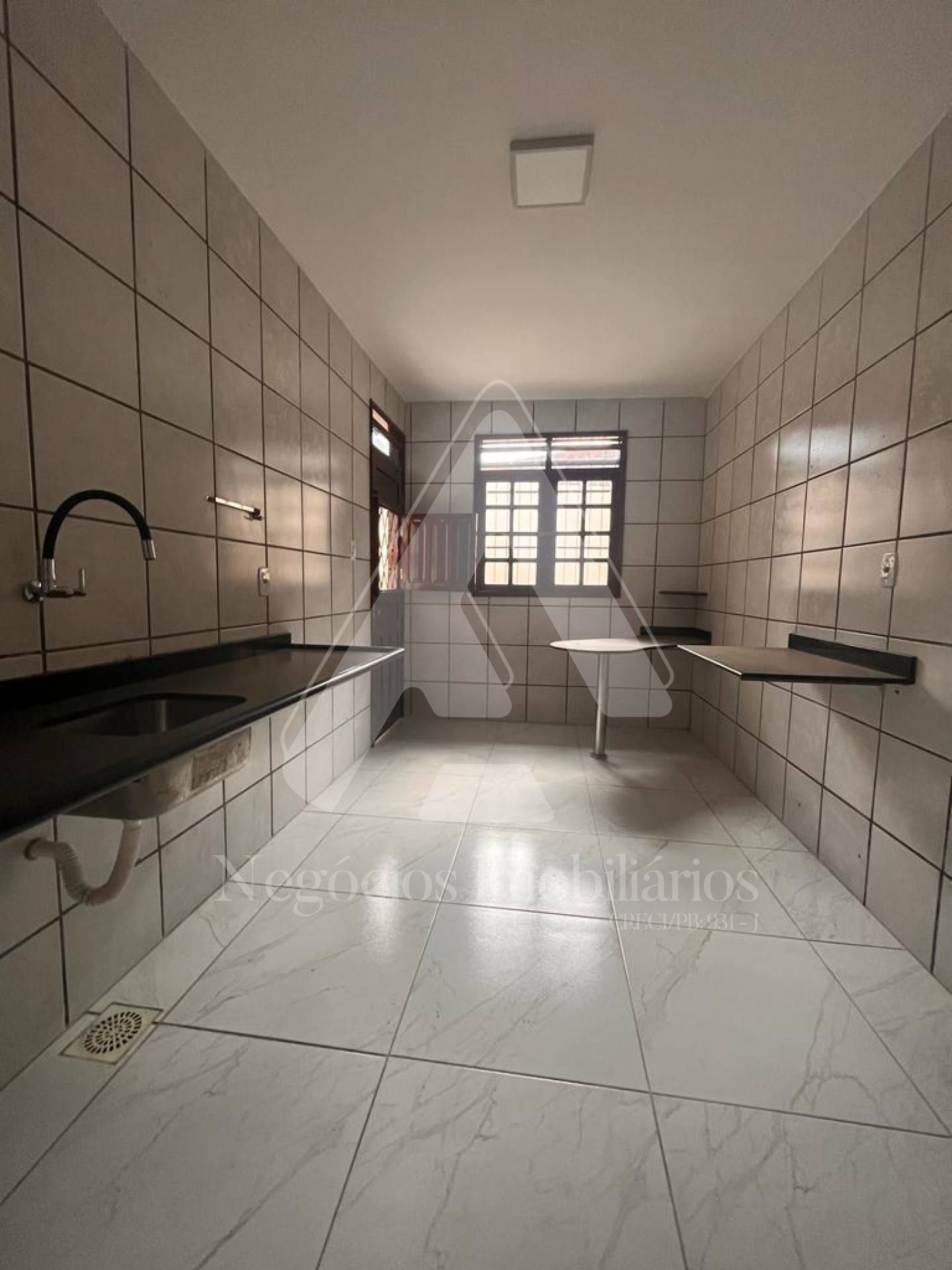 Casa à venda com 3 quartos, 160m² - Foto 4