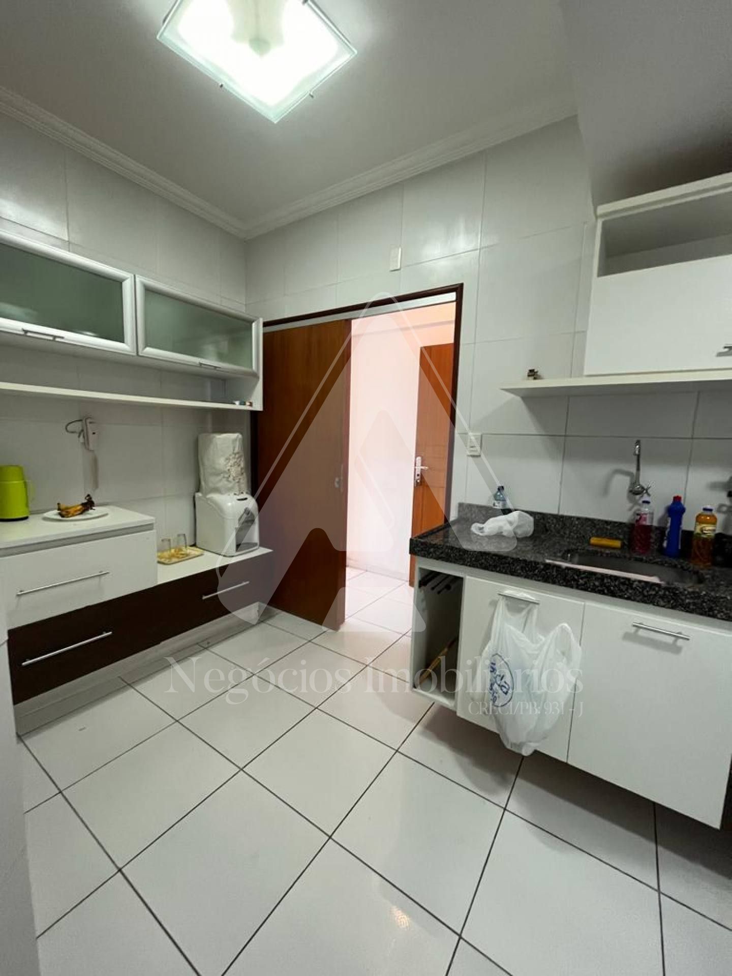 Apartamento à venda com 3 quartos, 97m² - Foto 16