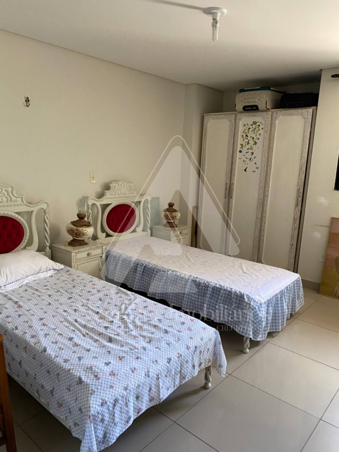 Apartamento à venda com 4 quartos, 240m² - Foto 17