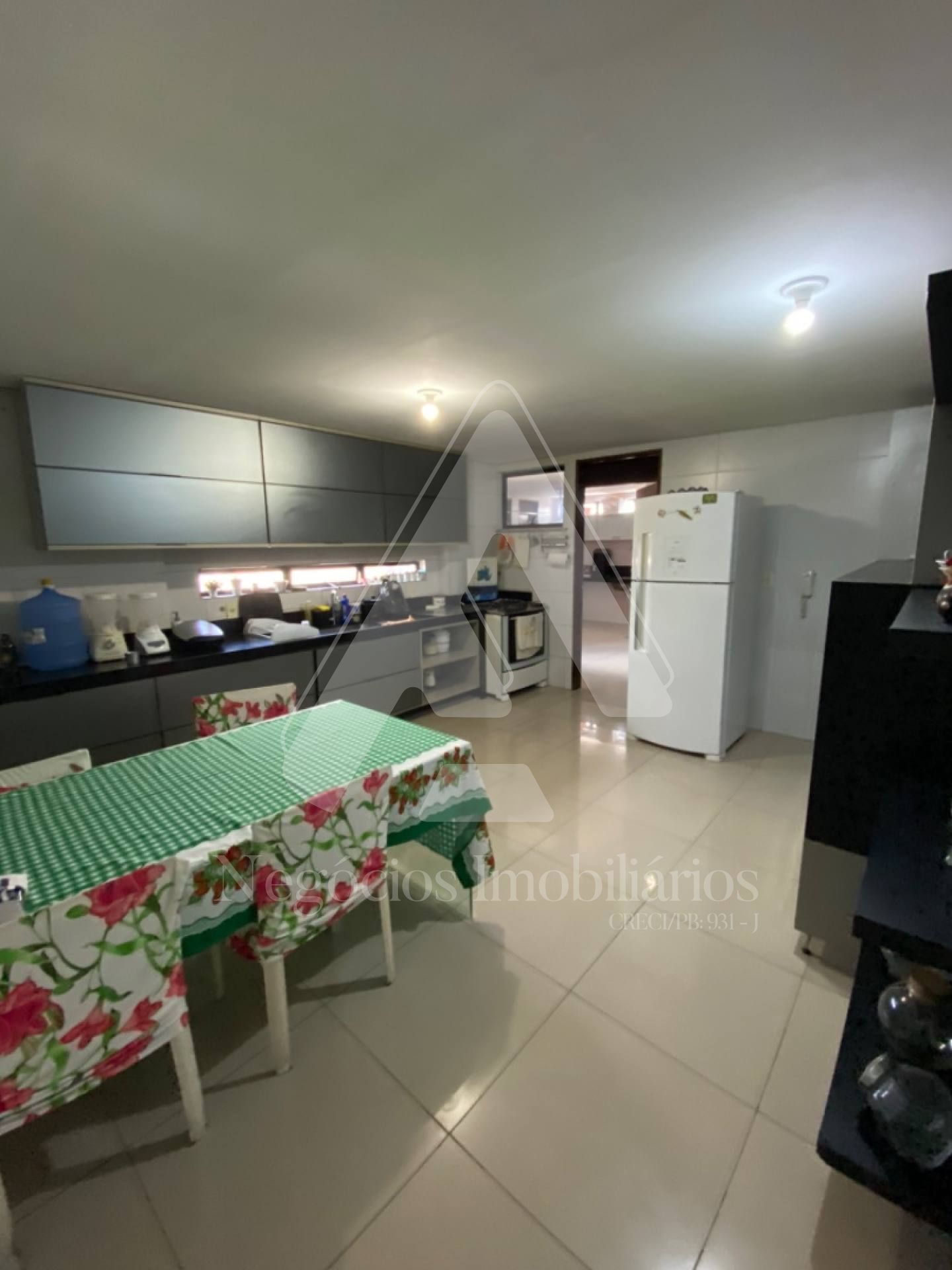 Apartamento à venda com 4 quartos, 240m² - Foto 25