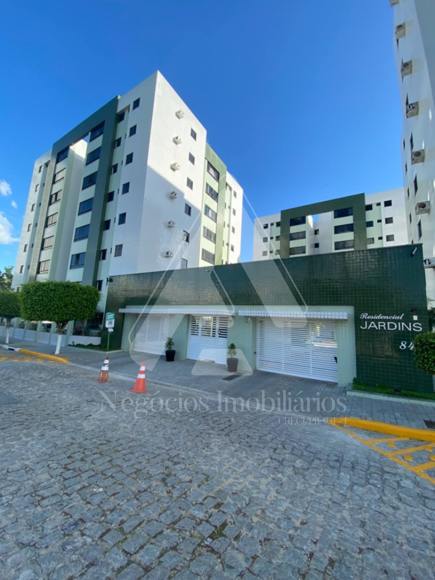 Apartamento à venda com 3 quartos, 93m² - Foto 1