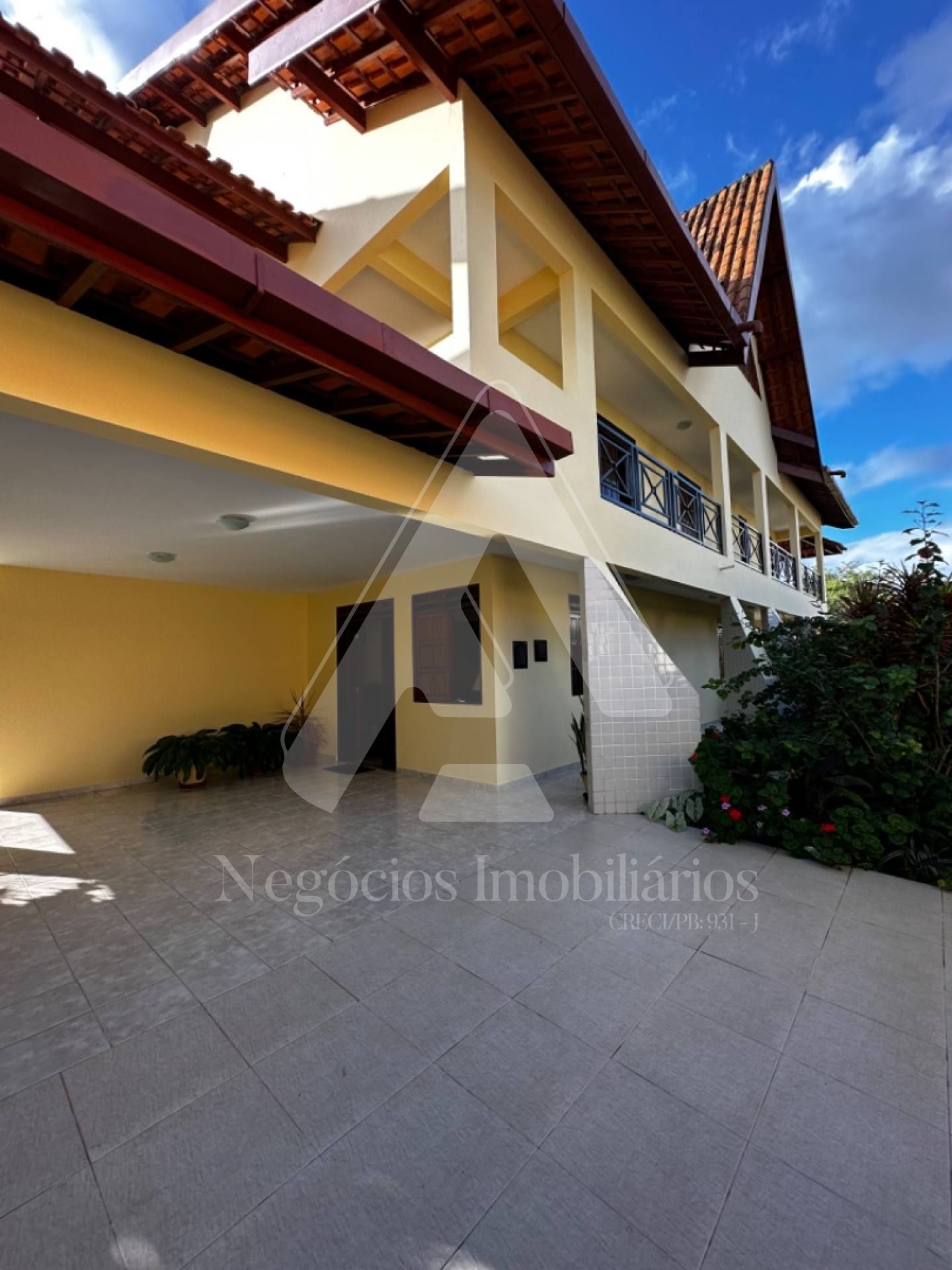 Casa à venda com 4 quartos, 480m² - Foto 2