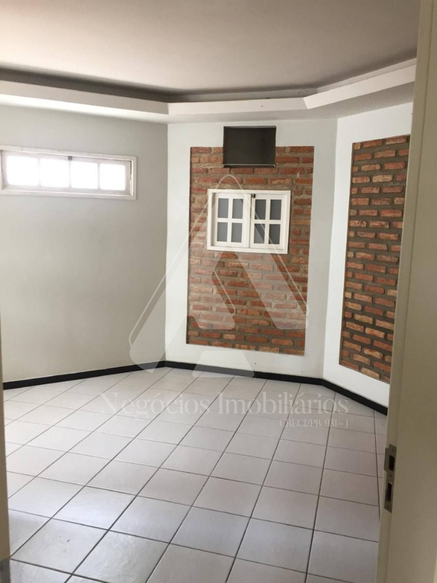 Casa à venda com 5 quartos, 340m² - Foto 7