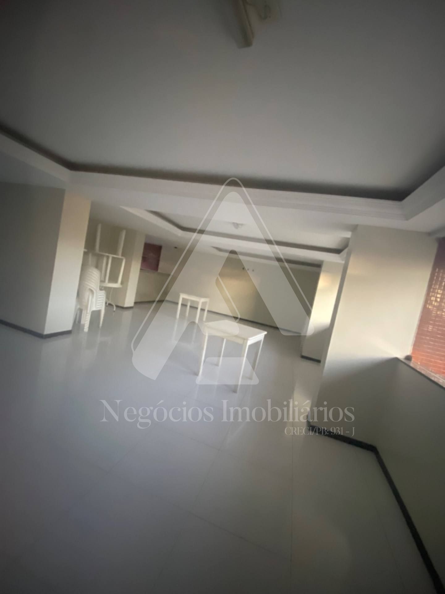 Apartamento à venda com 3 quartos, 183m² - Foto 11