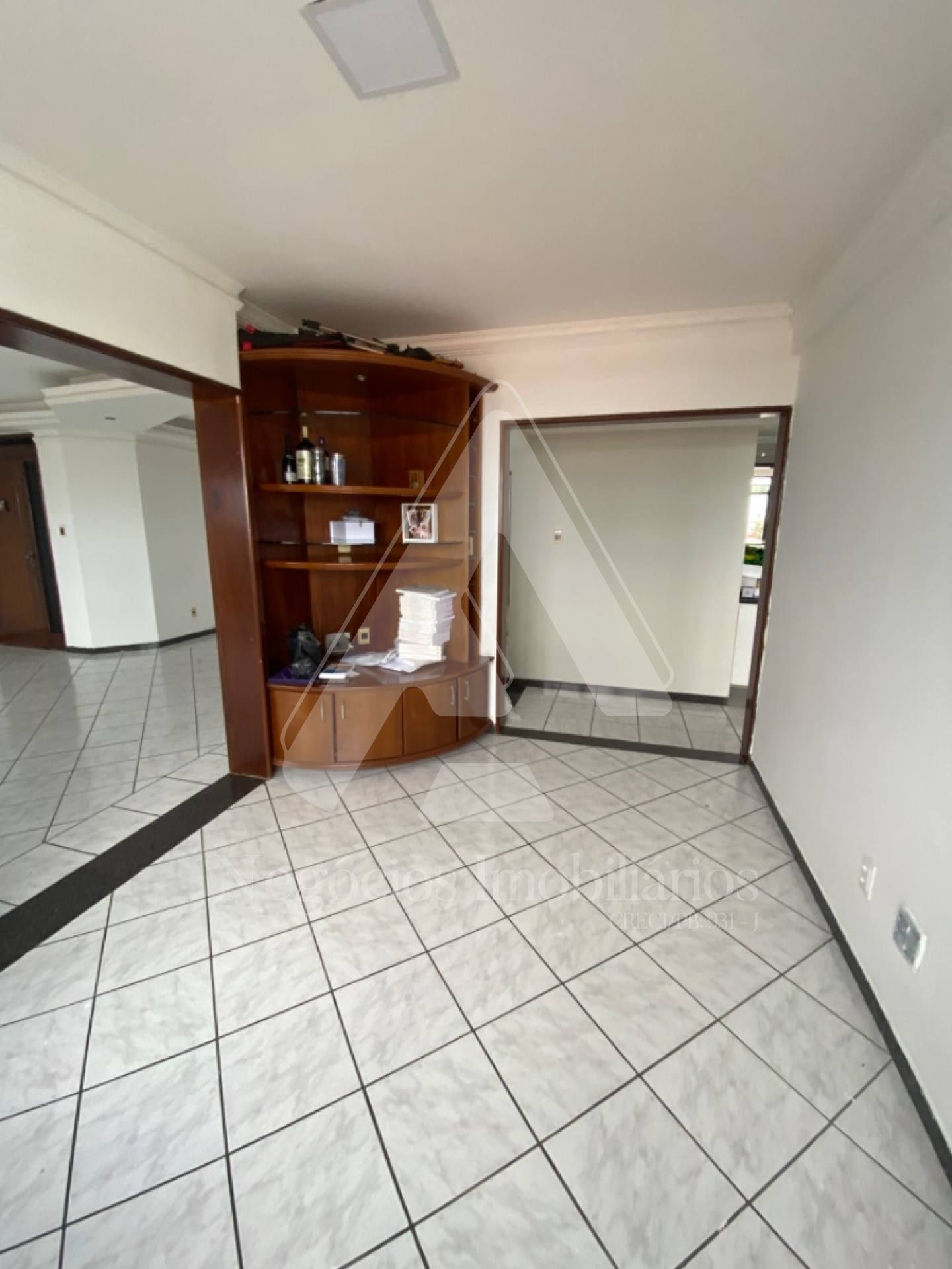 Apartamento à venda com 3 quartos, 183m² - Foto 17